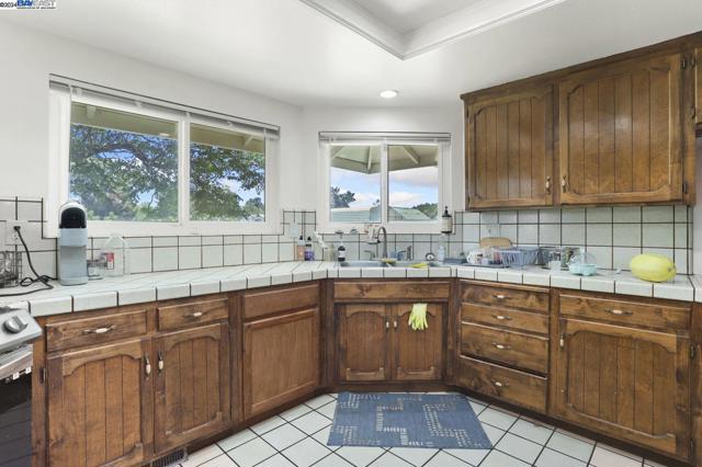 Image 30 of 47 For 16650 Von Sosten Road