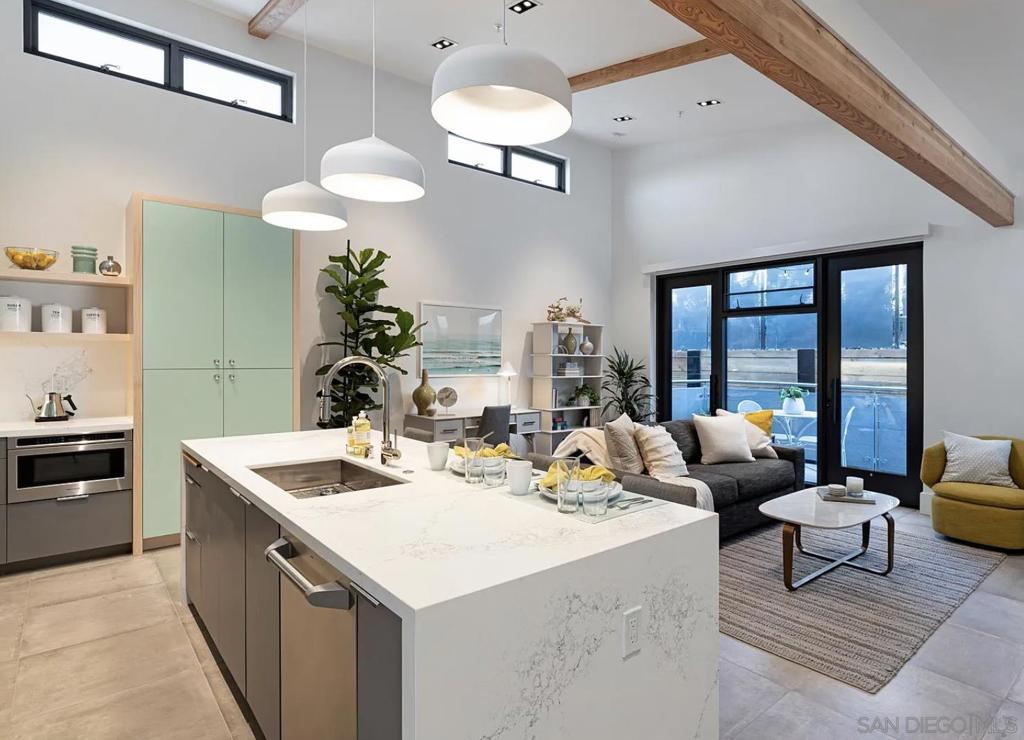 330 S Cedros Ave #Apt 7