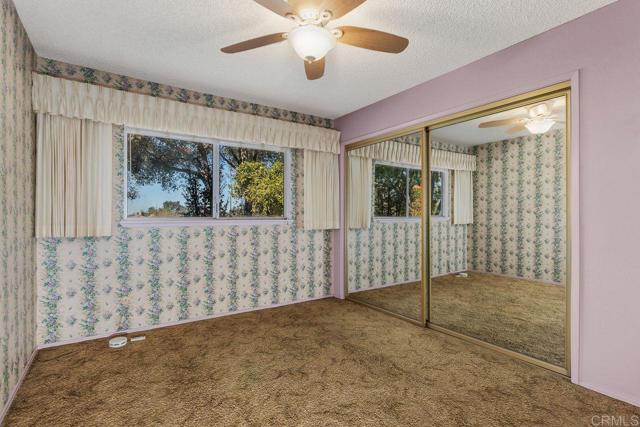 31600 Oak Glen Road, Valley Center CA: https://media.crmls.org/mediaz/bfd8d134-2707-4ed3-bf82-a4d52fa84ec7.jpg