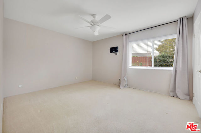 13480 Laurelhurst Road, Moorpark CA: https://media.crmls.org/mediaz/bfd94d2e-b702-4ecf-95af-1cc9fbf7b56d.jpg