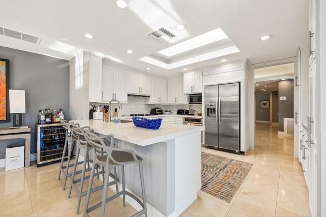 6 Barnard Court, Rancho Mirage CA: https://media.crmls.org/mediaz/bfda3580-bae5-4ada-8b6f-7dd232ff44cb.jpg