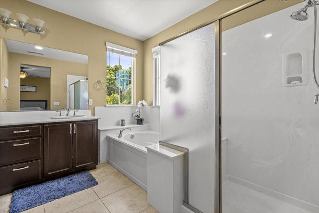 1420 Cielo Vista Lane, Gilroy CA: https://media.crmls.org/mediaz/bfdbc57b-f9f3-41ed-b2a1-0e54dbcec154.jpg