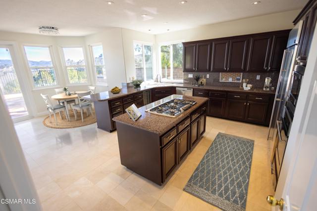 32715 Pacifica Court, Westlake Village CA: https://media.crmls.org/mediaz/bfdc2ce4-3c85-4361-af90-c854bb45558f.jpg