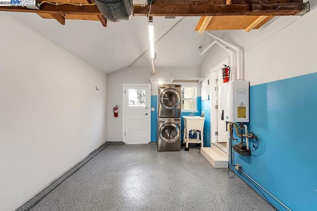 338 Orchard Ave, Sunnyvale CA: https://media.crmls.org/mediaz/bfdd761b-eb44-4110-a5b6-368fbd985d4a.jpg
