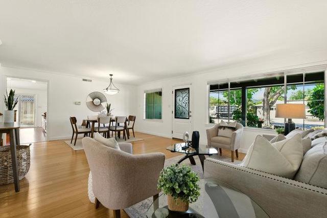 1943 Kentucky Street, Redwood City CA: https://media.crmls.org/mediaz/bfddeca6-6851-4613-b96e-ec4977472f03.jpg