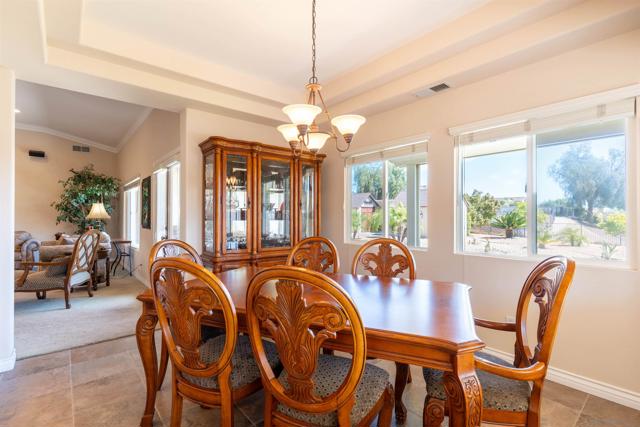 2059 Avocado Knoll Lane, Fallbrook CA: https://media.crmls.org/mediaz/bfdec783-11de-4bd3-8b0f-24a0685cc84e.jpg