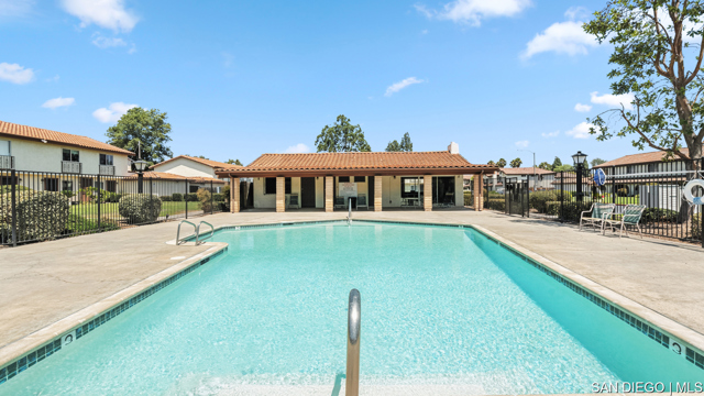 209 Espanas GLN, Escondido CA: https://media.crmls.org/mediaz/bfdf155b-2e8d-4a3d-beb4-d392b8c01fa6.jpg
