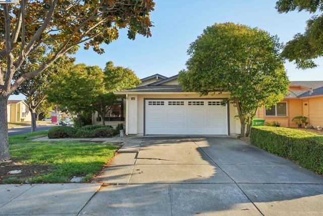 33177 Quail Drive, Union City CA: https://media.crmls.org/mediaz/bfdf6135-6e19-4271-948d-979321a49de8.jpg