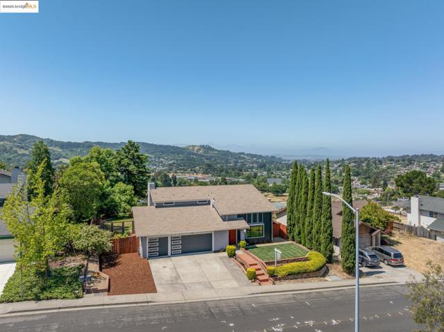 3684 May Rd, Richmond CA: https://media.crmls.org/mediaz/bfe05d90-f292-43da-bc0f-12eb039f8adb.jpg