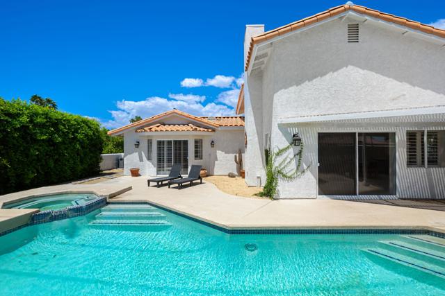 79865 Kingston Drive, Bermuda Dunes CA: https://media.crmls.org/mediaz/bfe17560-7353-4345-bb69-b990d515c806.jpg