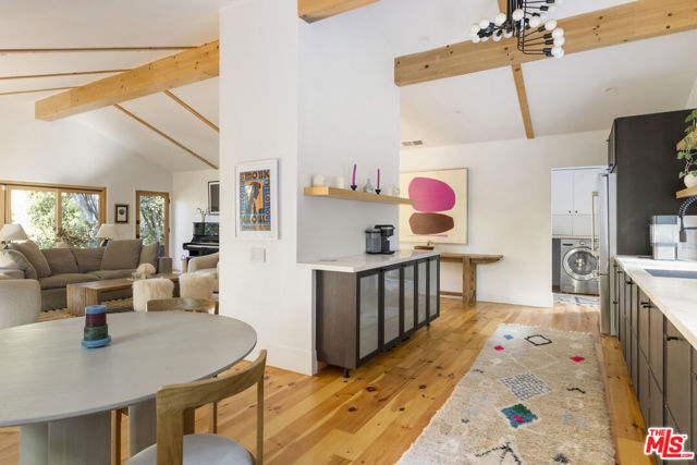 2936 La Castana Drive, Los Angeles CA: https://media.crmls.org/mediaz/bfe18d22-05ea-4f18-bd13-c755e472030f.jpg