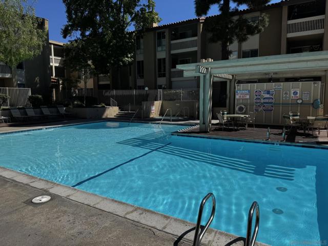 1885 Diamond St, San Diego CA: https://media.crmls.org/mediaz/bfe19422-bd02-4a72-840c-6132f1997b87.jpg