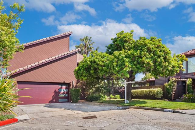 707 Santa Cruz Lane, Foster City CA: https://media.crmls.org/mediaz/bfe1bc90-7c6d-46b2-9115-03beca27f899.jpg