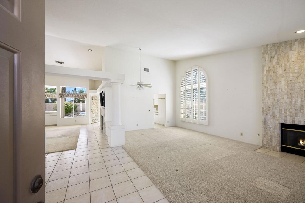 MLS #219136294DA image #2