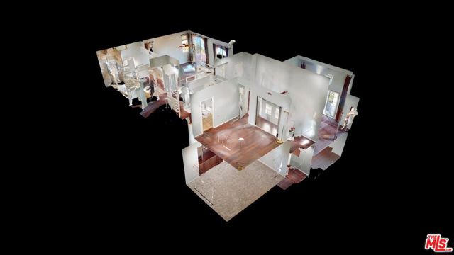 5655 COMO Circle, Woodland Hills CA: https://media.crmls.org/mediaz/bfe20ea4-b35c-4d70-a040-671f7d985ac7.jpg