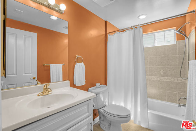 10943 Barman Avenue, Culver City CA: https://media.crmls.org/mediaz/bfe2a24a-5529-475e-8ba8-2985a3233d3b.jpg