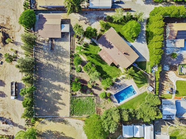 10495 Garcia Lane, Gilroy CA: https://media.crmls.org/mediaz/bfe43d63-04d2-4d75-bbdb-57bcda7e3e92.jpg