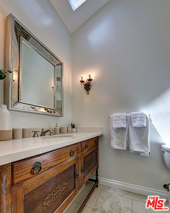 4253 Le Bourget Avenue photo 8