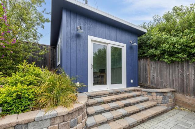 3279 N Cabrillo Highway, Half Moon Bay CA: https://media.crmls.org/mediaz/bfe55277-b37b-4c7e-ae91-55658f4ae58e.jpg