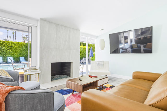1890 S Navajo Drive, Palm Springs, CA 92264