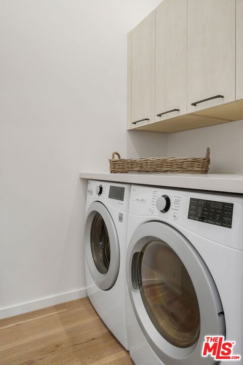 8400 Edwin Drive, Los Angeles CA: https://media.crmls.org/mediaz/bfe7eaba-61b4-4fbc-b460-2ee8af4299a6.jpg