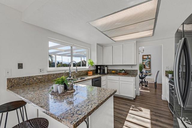 464 Archglen Way, San Jose CA: https://media.crmls.org/mediaz/bfe87004-83f4-4b5e-aa28-8a4e0f66d2f4.jpg