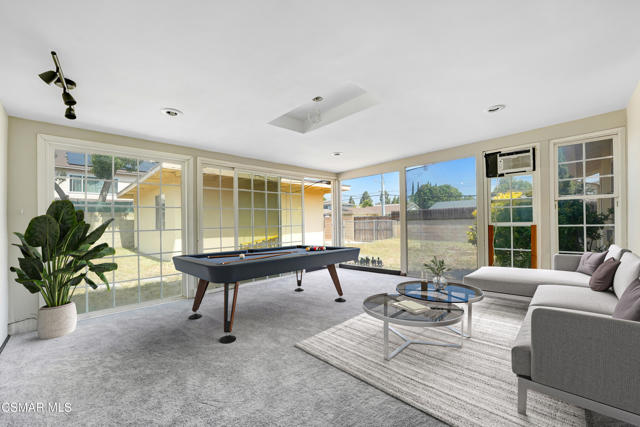 2391 Heather Street, Simi Valley CA: https://media.crmls.org/mediaz/bfe88325-57b8-4ee9-b5b8-7a89f49193ee.jpg
