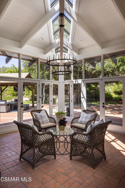 4525 Rayburn Street, Westlake Village CA: https://media.crmls.org/mediaz/bfe8eda8-ec8a-4c52-9da2-16d677efd13b.jpg