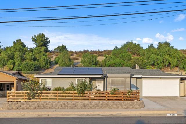 10231 Settle Rd, Santee CA: https://media.crmls.org/mediaz/bfe90fa0-8279-4133-ba9c-7a036ae04471.jpg