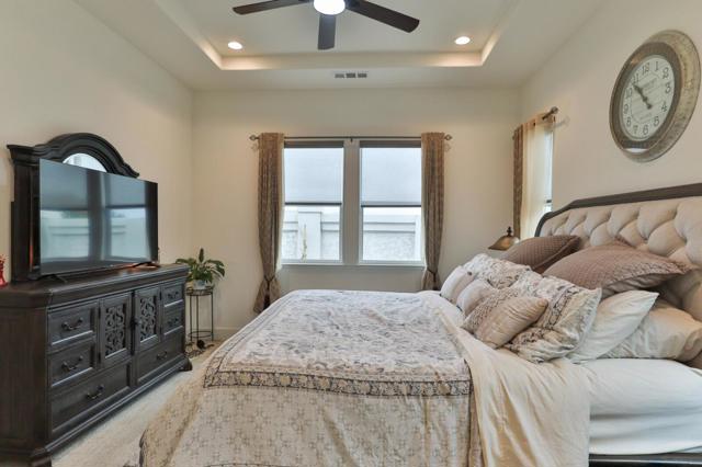 2102 White Oak Drive, Hollister CA: https://media.crmls.org/mediaz/bfe98a71-4077-4575-b385-684036f09cce.jpg