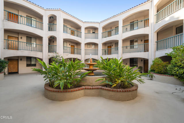 Detail Gallery Image 8 of 48 For 4201 via Marisol #136,  Los Angeles,  CA 90042 - 2 Beds | 2 Baths