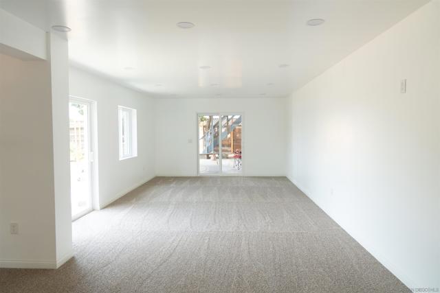 6517 Hillgrove, San Diego CA: https://media.crmls.org/mediaz/bfe9da5d-bea9-4559-9158-e1235fe2dd03.jpg