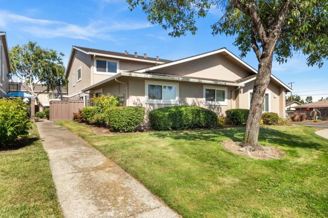 366 San Petra Court, Milpitas CA: https://media.crmls.org/mediaz/bfea67f0-8d55-4f57-a5f7-ca25acd40e8a.jpg