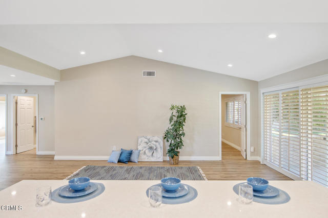 Detail Gallery Image 17 of 76 For 13325 Village 13, Camarillo,  CA 93012 - 3 Beds | 2 Baths