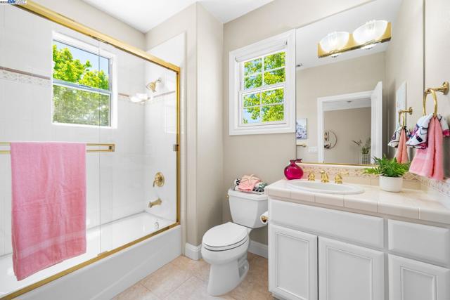 Image 41 of 60 For 1751 Spumante Pl