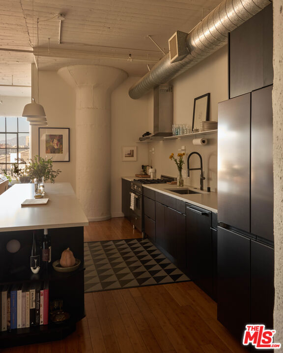 1855 Industrial Street, 416 photo 8