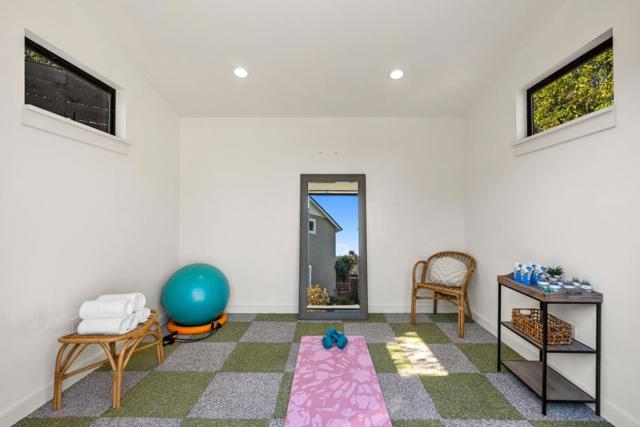 2200 Dolphin Drive, Aptos CA: https://media.crmls.org/mediaz/bfed1893-ae8c-4c93-876c-cd4596696901.jpg