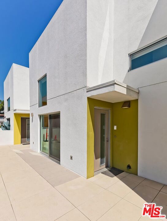 3 Bed Home for Sale in Santa Monica, California