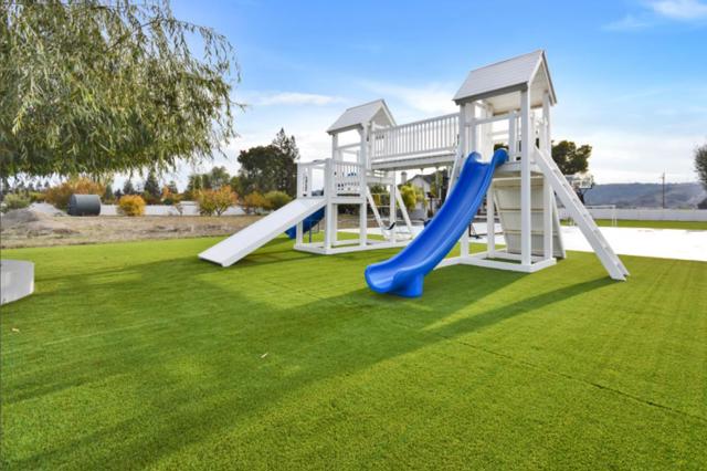 194 Lantz Drive, Morgan Hill CA: https://media.crmls.org/mediaz/bfee4787-9d2d-4138-82c7-53a2585b97c6.jpg