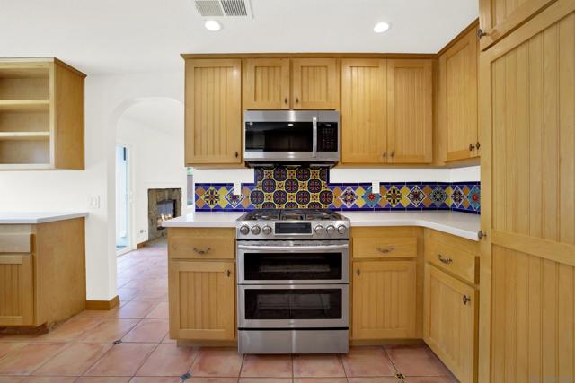 1665 Landquist Dr., Encinitas CA: https://media.crmls.org/mediaz/bfee8d83-466b-4166-a87f-8156a7872254.jpg