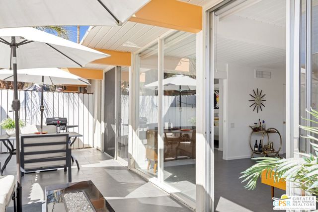 1111 E Palm Canyon Drive #307, Palm Springs, CA 92264