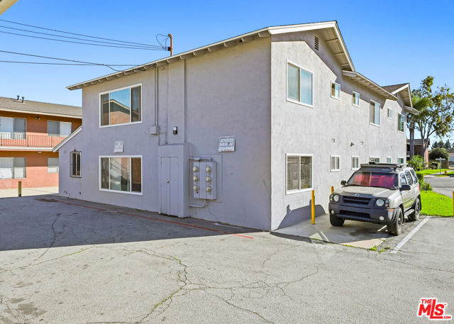 Image 5 of 8 For 10761 Palma Vista Avenue