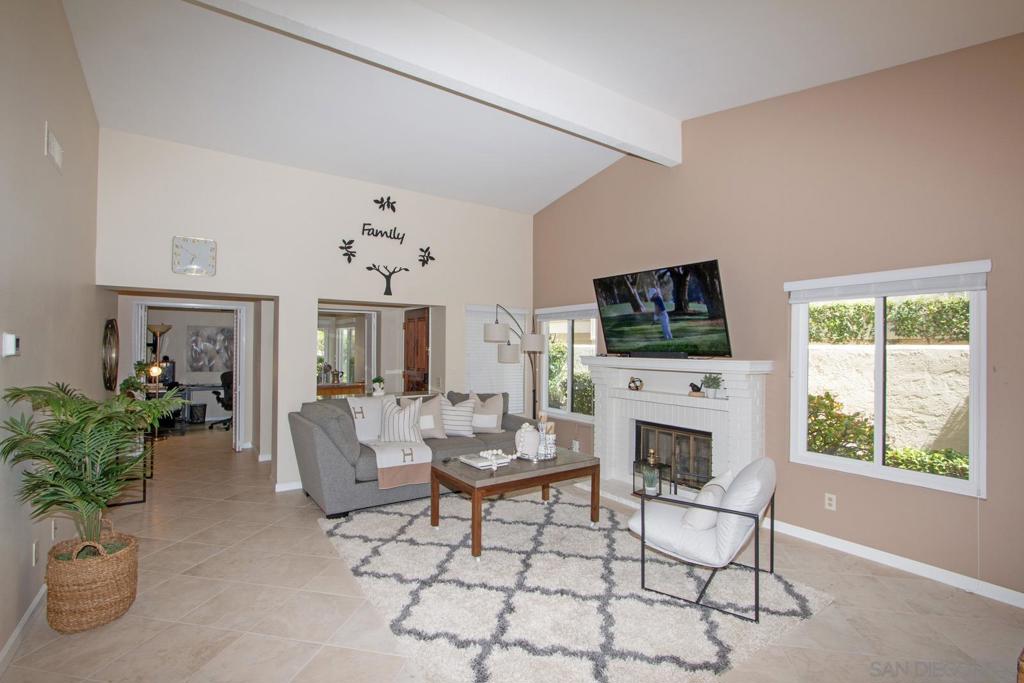 12733 Via Nasca - photo 8