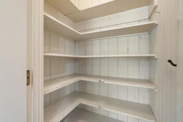 17 Oak Street, Los Altos CA: https://media.crmls.org/mediaz/bff13466-4626-4eba-9316-900cbb3d99f7.jpg