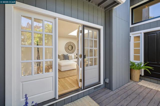 718 AUGUSTA DRIVE, Moraga CA: https://media.crmls.org/mediaz/bff23b43-a4d6-4a44-98c3-429c1c9d7ec6.jpg