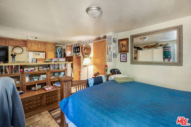 2378 Rim Of The World Drive, Running Springs CA: https://media.crmls.org/mediaz/bff24fd6-98fb-43c9-92df-de734e1025c0.jpg