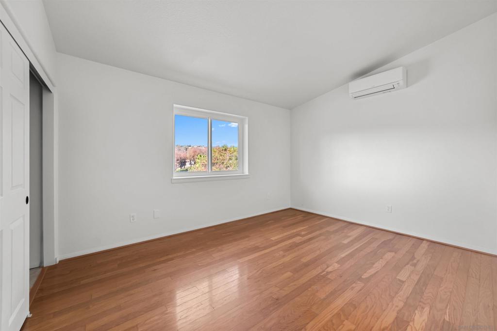 MLS #250043071SD image #30