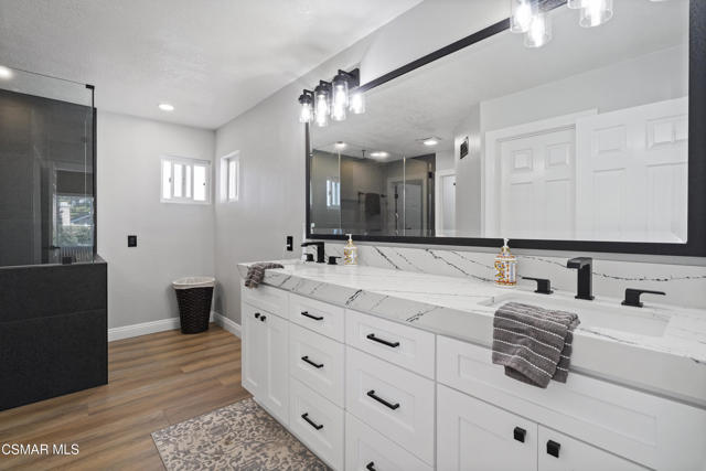 14291 Clemson Street, Moorpark CA: https://media.crmls.org/mediaz/bff56612-49ce-4ff6-a0b6-83cea057ba99.jpg