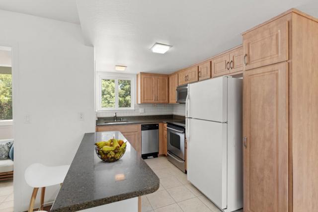 14225 Lora Drive, Los Gatos CA: https://media.crmls.org/mediaz/bff5b493-e361-43de-9aa8-4120cff9b646.jpg