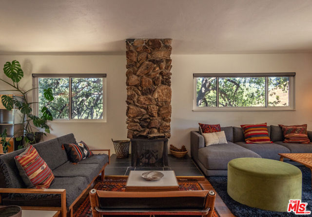 25166 Wheeler Road, Newhall CA: https://media.crmls.org/mediaz/bff65213-aaea-45a1-a166-0cc28203315b.jpg